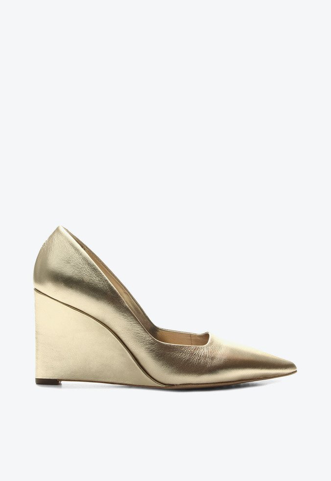 Scarpin Anabela Vitoria Dourado