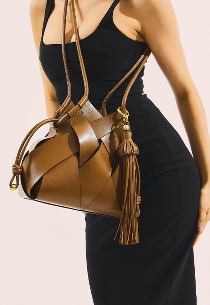 Bolsa Tiracolo Victoria Média Caramelo | Vicenza