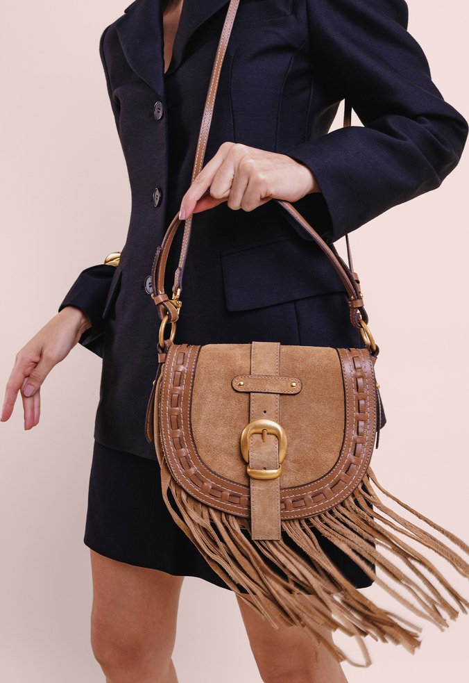 Bolsa Shoulder Hazel Média Caramelo Franjas | Vicenza