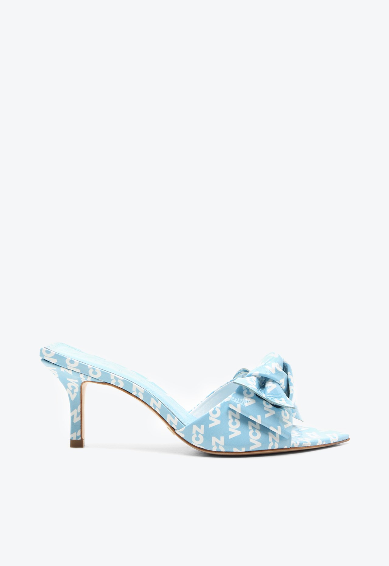 Sara　 P1067800010122U-01-BASEIMAGE-