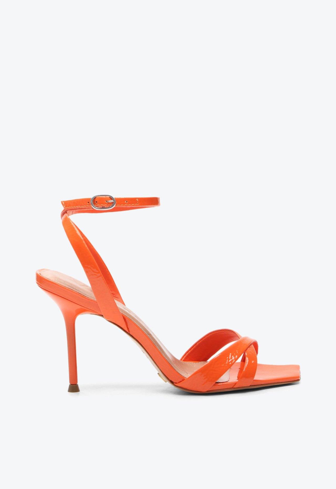 P1160400010007U-01-BASEIMAGE-