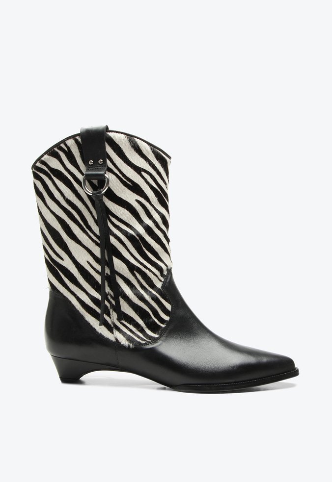 Bota Dara Preto
