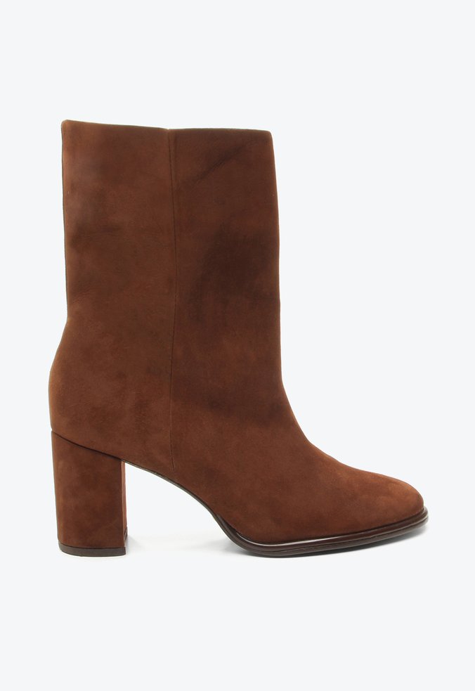 Bota Stacy Marrom Camurça