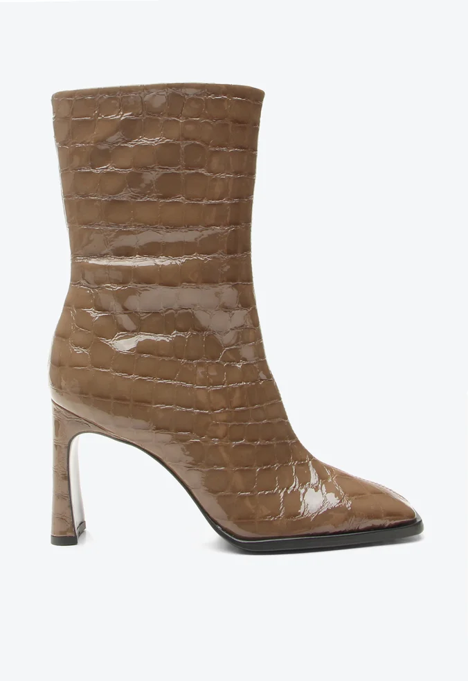 Bota Stella Marrom