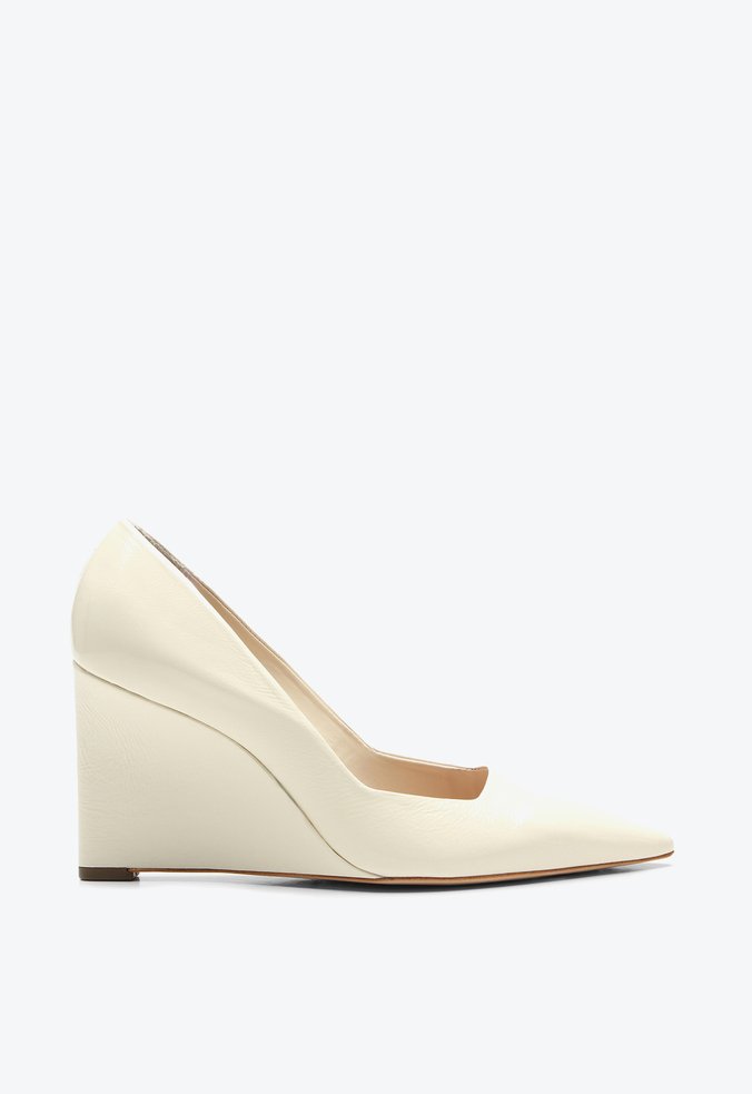 Scarpin Anabela Vitória Bege