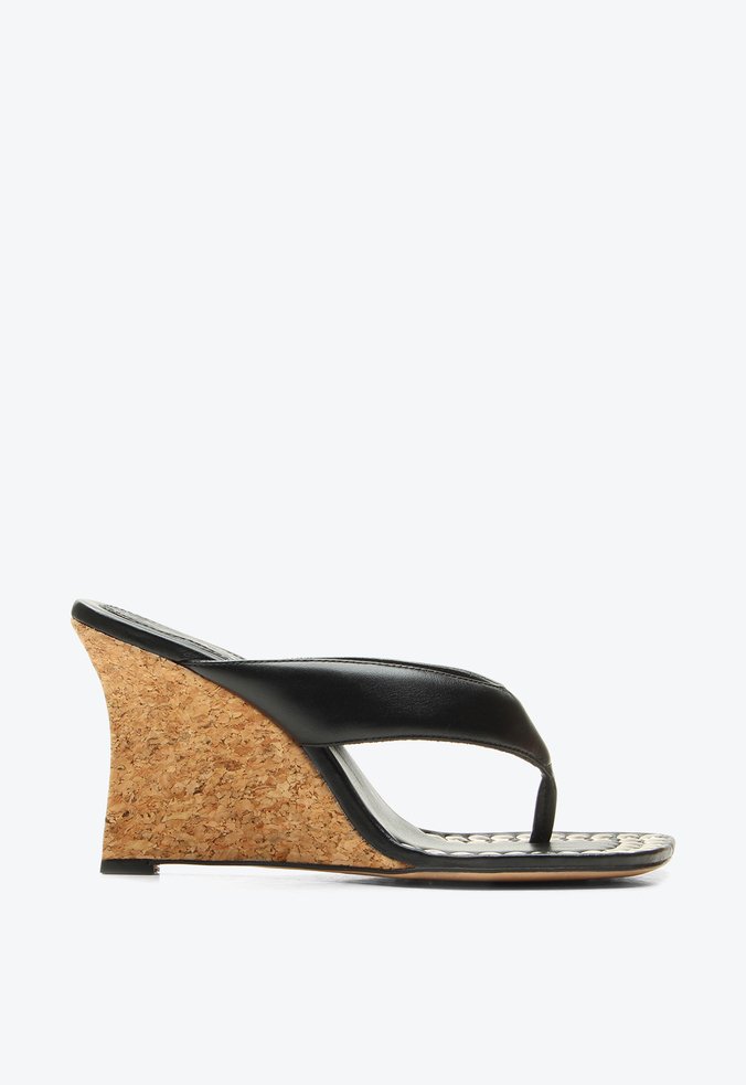 Tamanco Anabela Vitty Preto