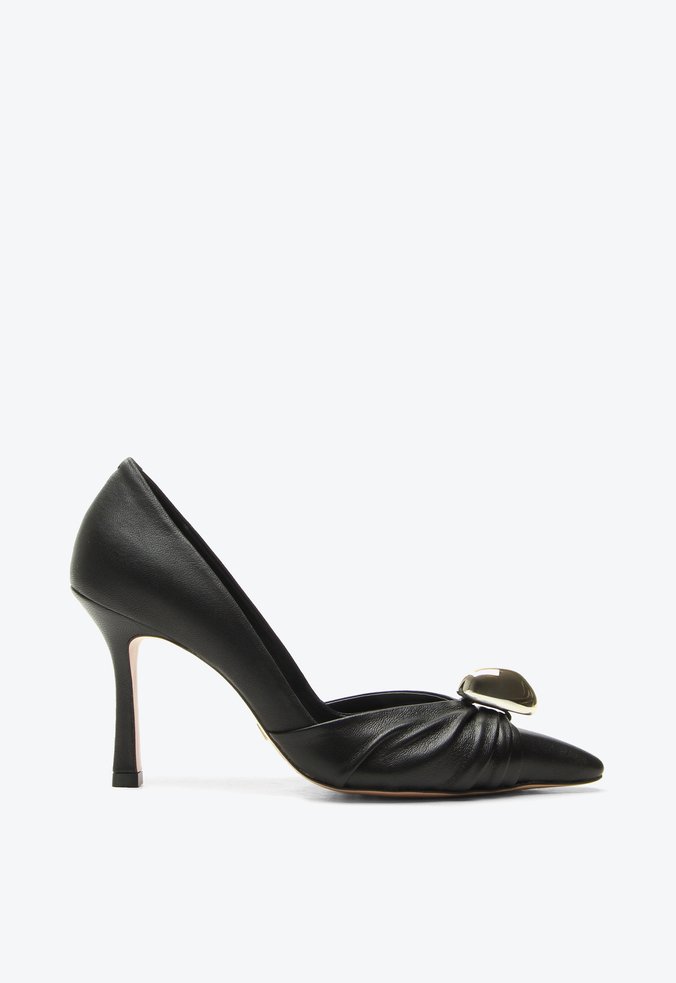 Scarpin Isa Preto