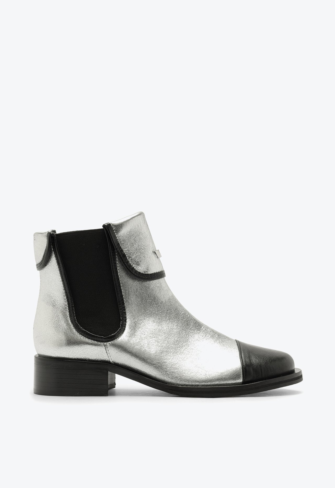 Bota Newport Prata | Vicenza