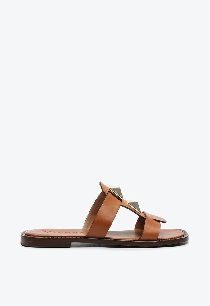 Flat Coron Marrom