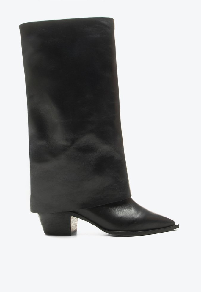 Bota Camerino Preto