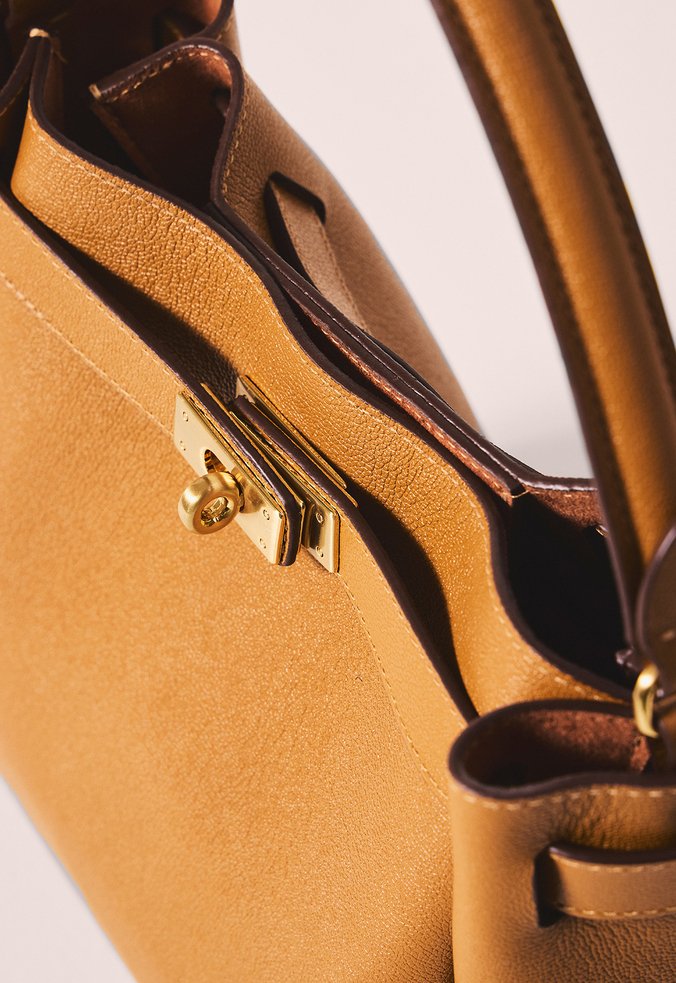 Bolsa Bucket Kora Média Caramelo | Vicenza