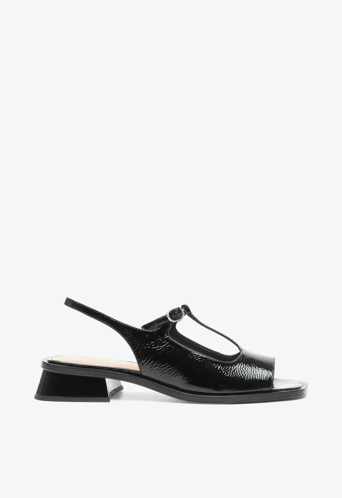 Sandália Constança Preto