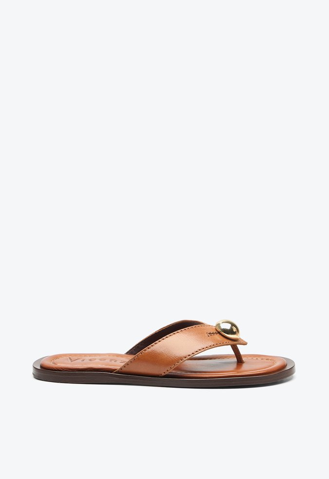 Flat Bucareste Marrom