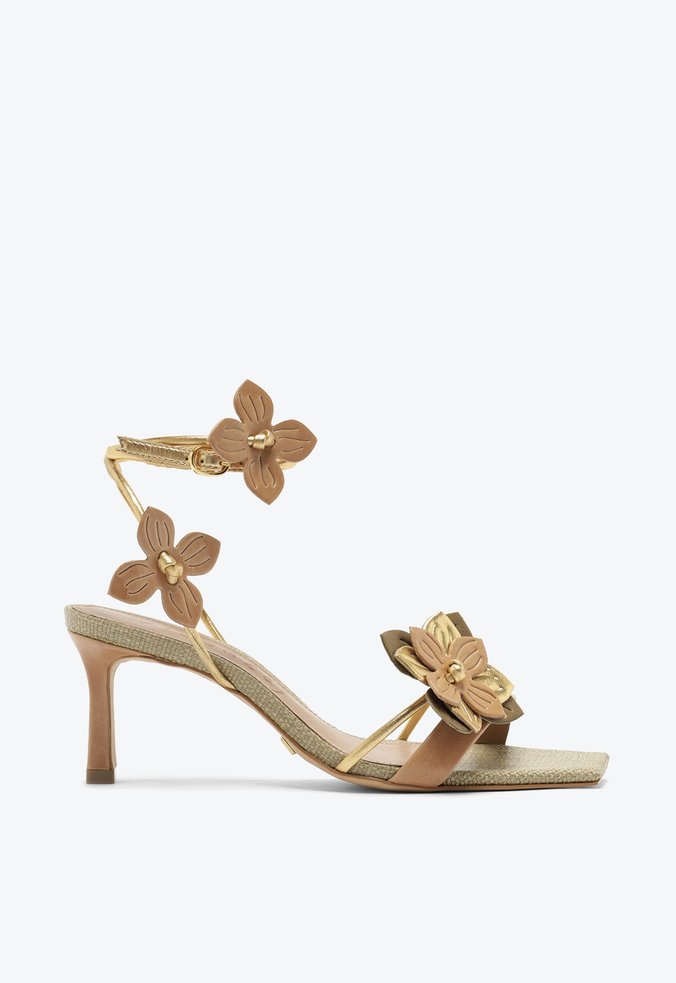 Sandália Curação Dourada Flor